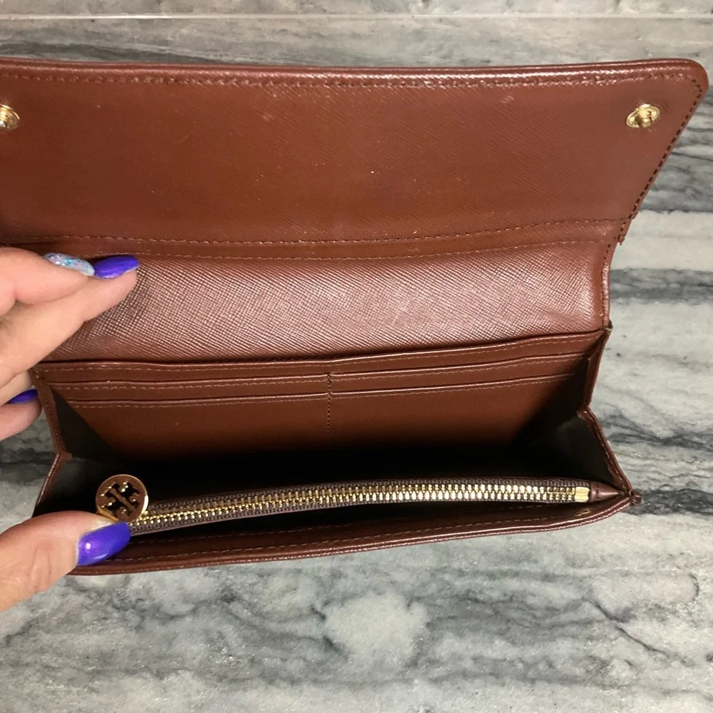 Tory Burch Robinson Envelope Continental Wallet‎